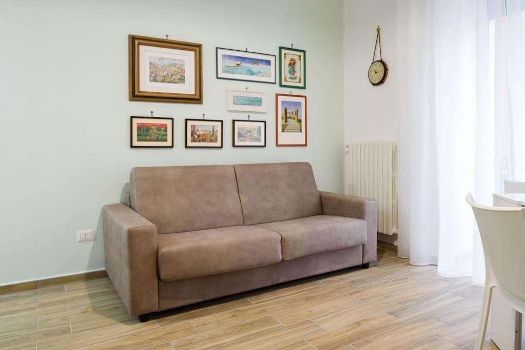 Stazione Treni - Wi-Fi & Netflix Cozy Space Apartment Салерно Екстериор снимка