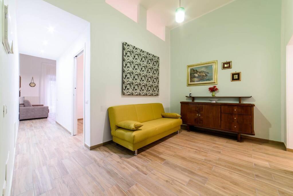 Stazione Treni - Wi-Fi & Netflix Cozy Space Apartment Салерно Екстериор снимка