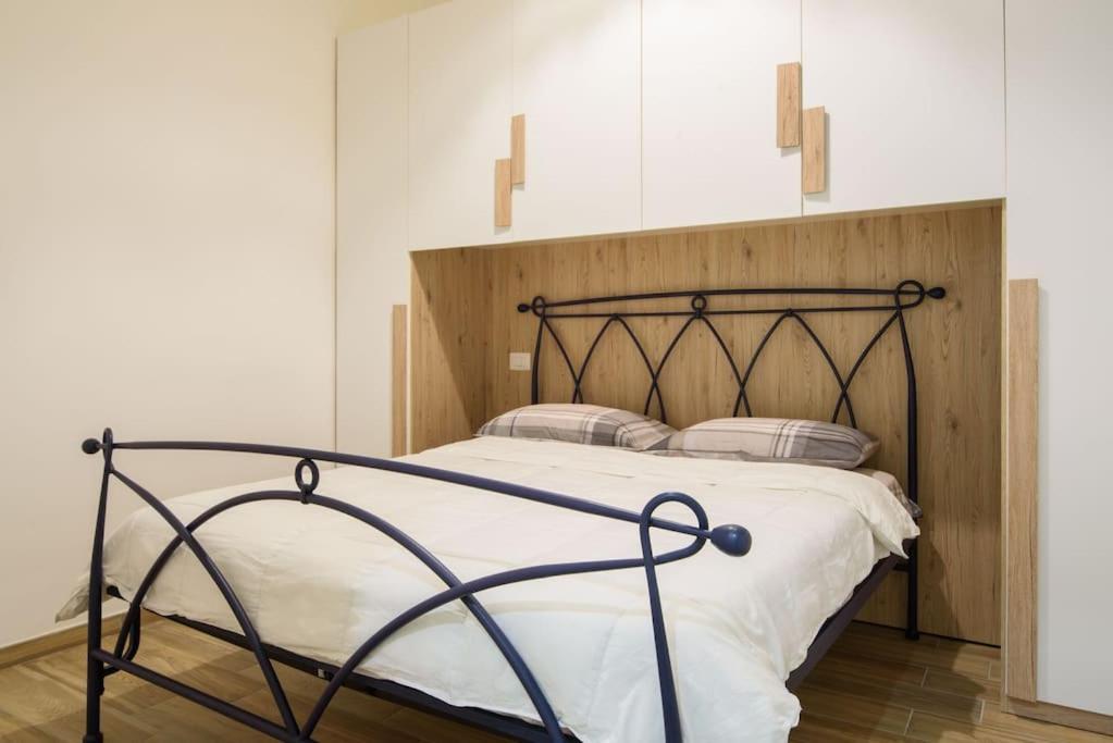 Stazione Treni - Wi-Fi & Netflix Cozy Space Apartment Салерно Екстериор снимка